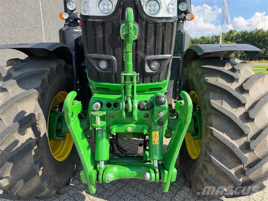 John Deere 6250R Traktorji