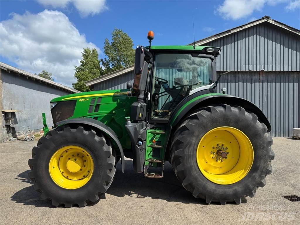 John Deere 6250R Traktorji