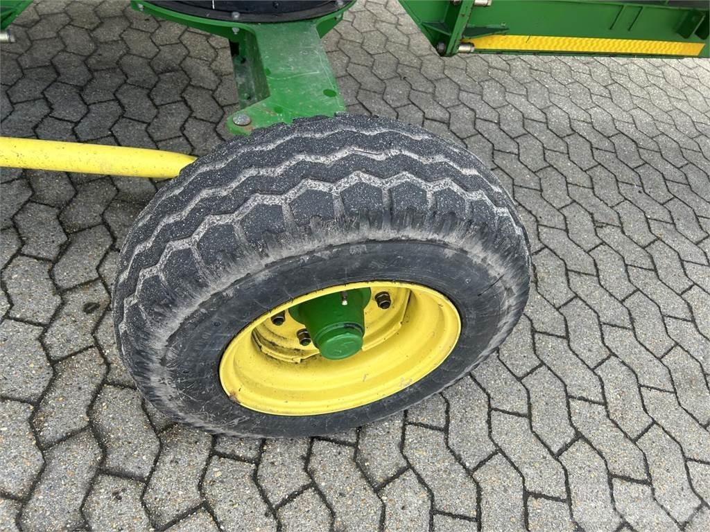 John Deere 640D Rezalne glave za kombajne
