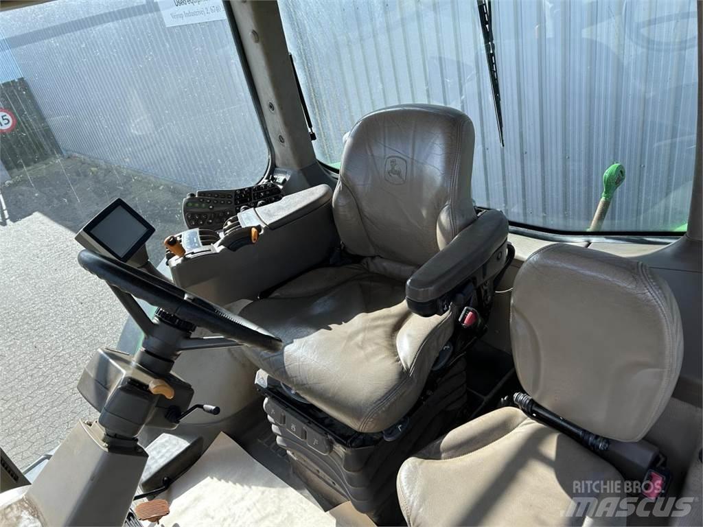 John Deere 7230R Traktorji