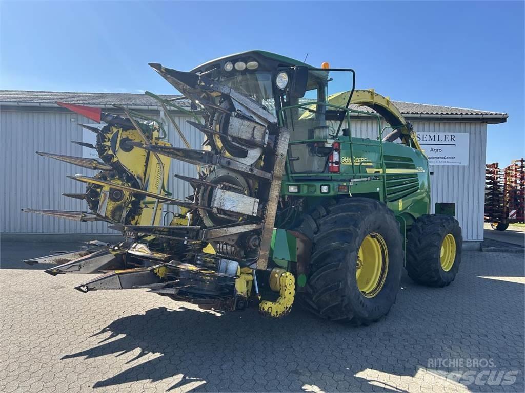 John Deere 7400 Kombajni za krmo