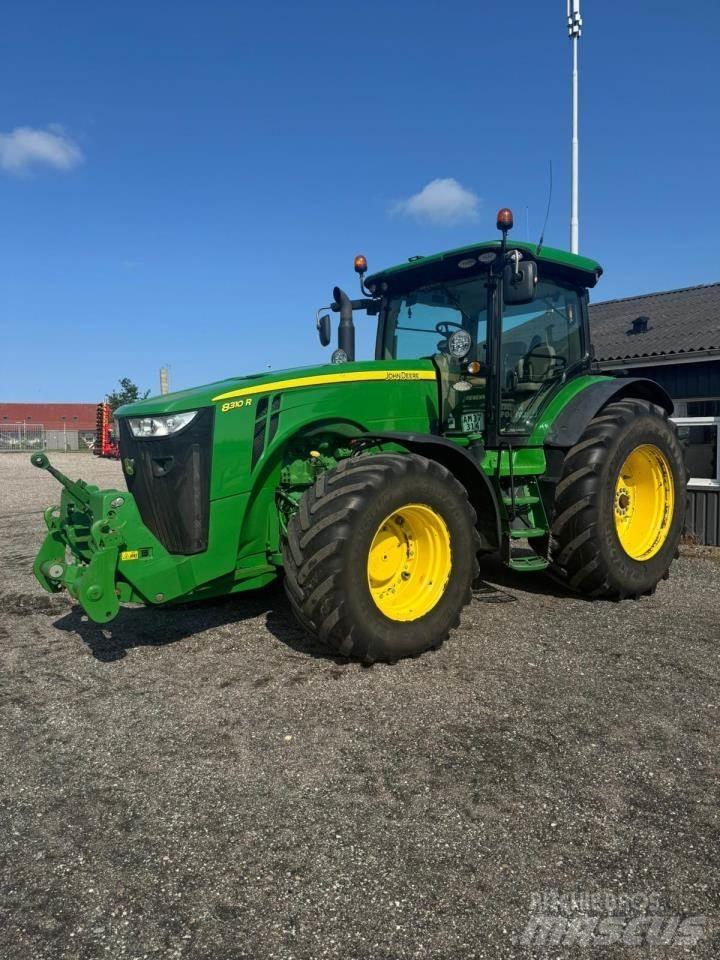 John Deere 8310R Traktorji