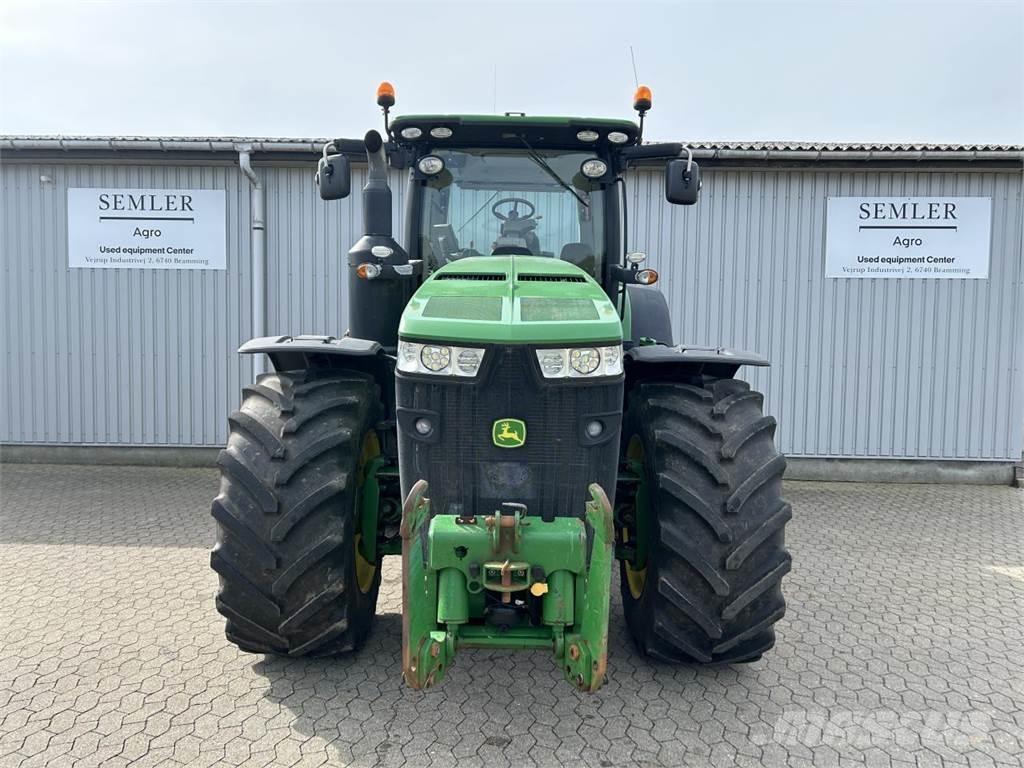 John Deere 8320R Traktorji