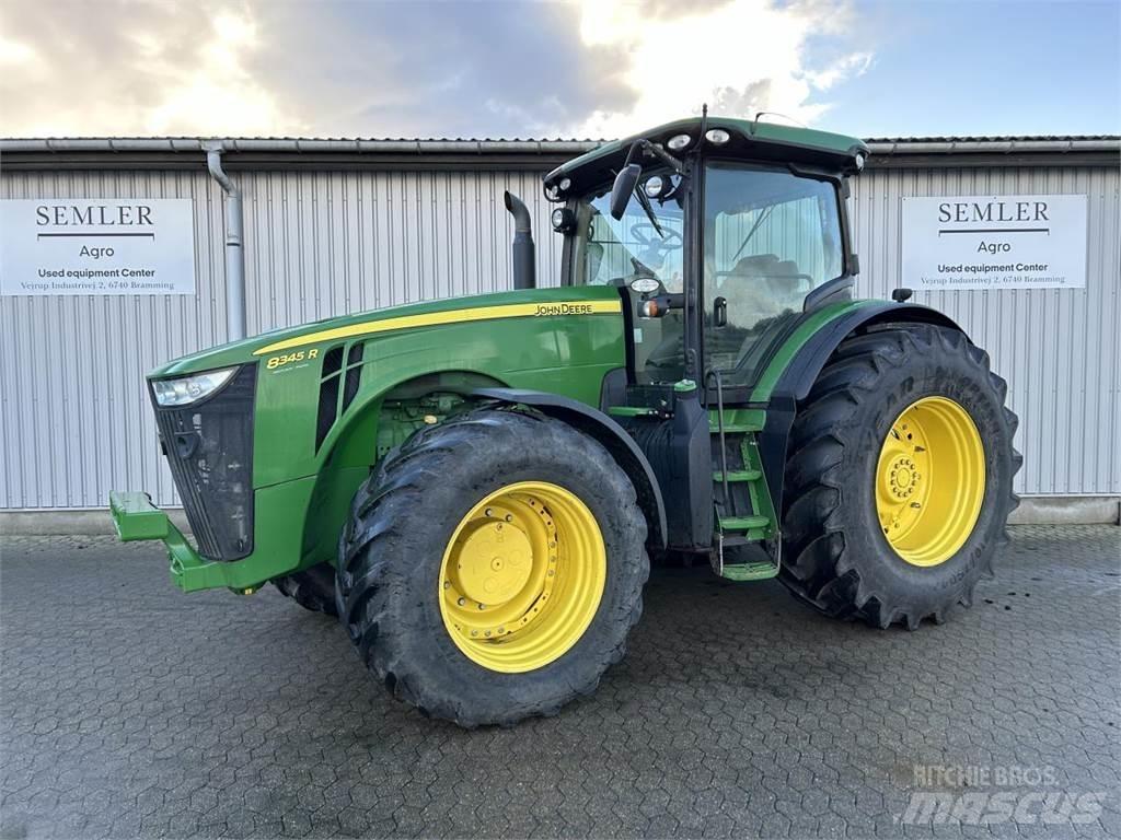 John Deere 8345R Traktorji