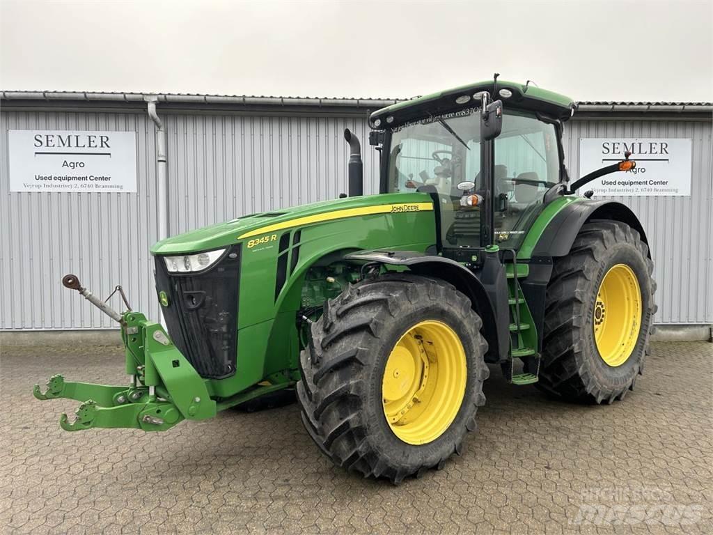 John Deere 8345R Traktorji