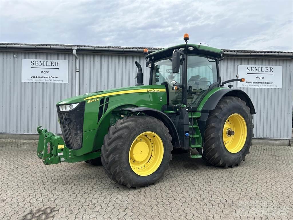 John Deere 8345R Traktorji