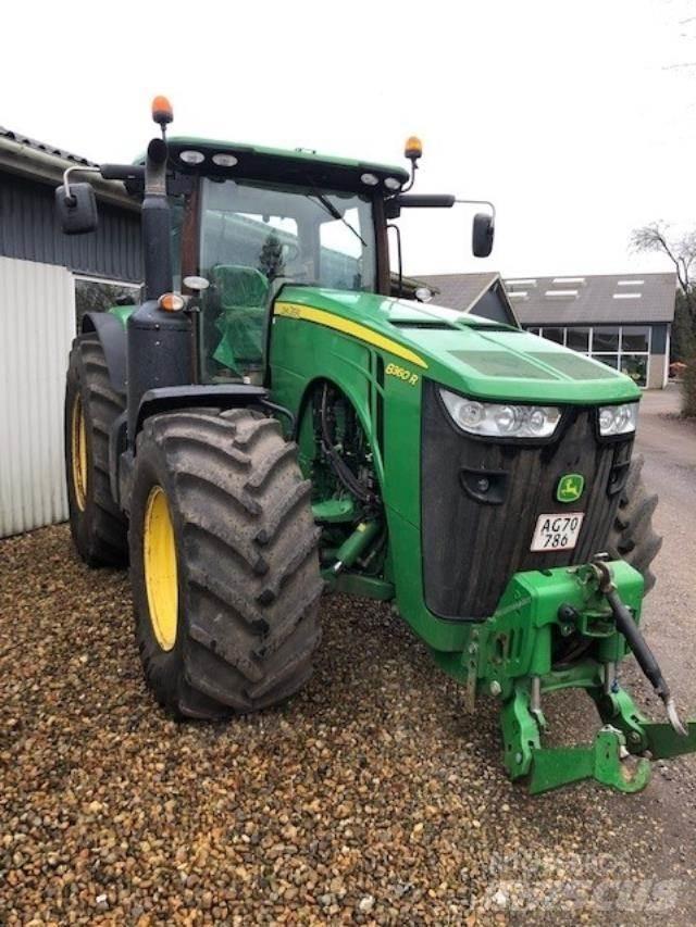 John Deere 8360R Traktorji