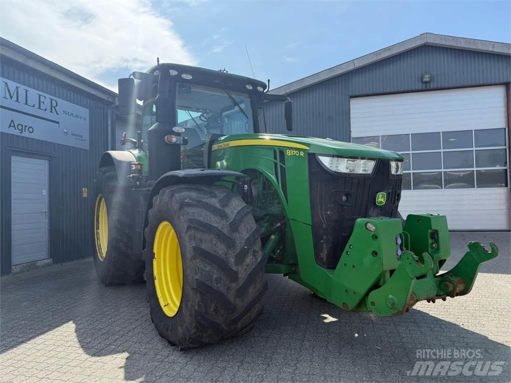 John Deere 8370R Traktorji