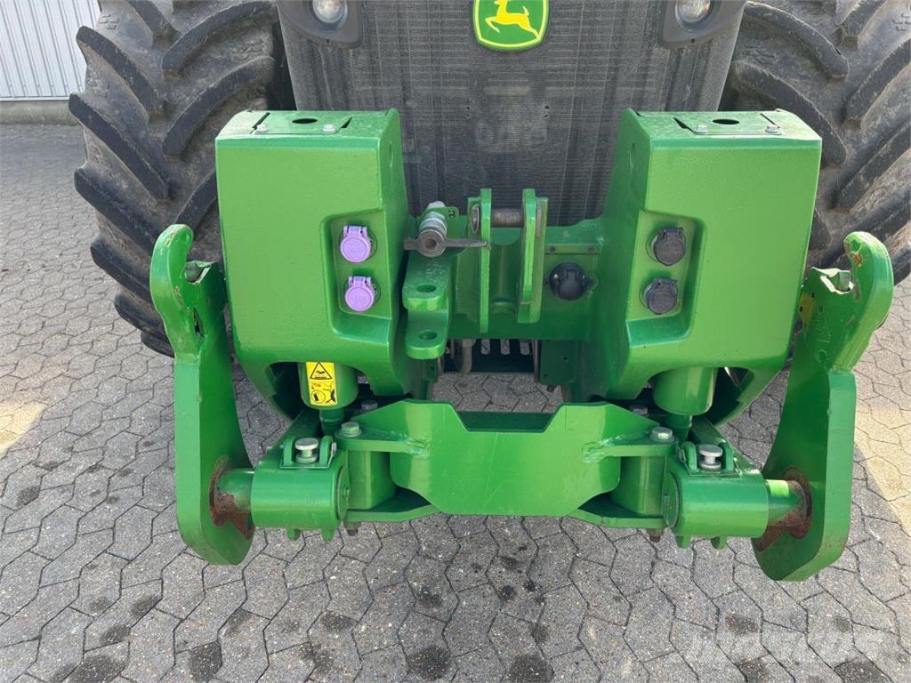 John Deere 8400R Traktorji