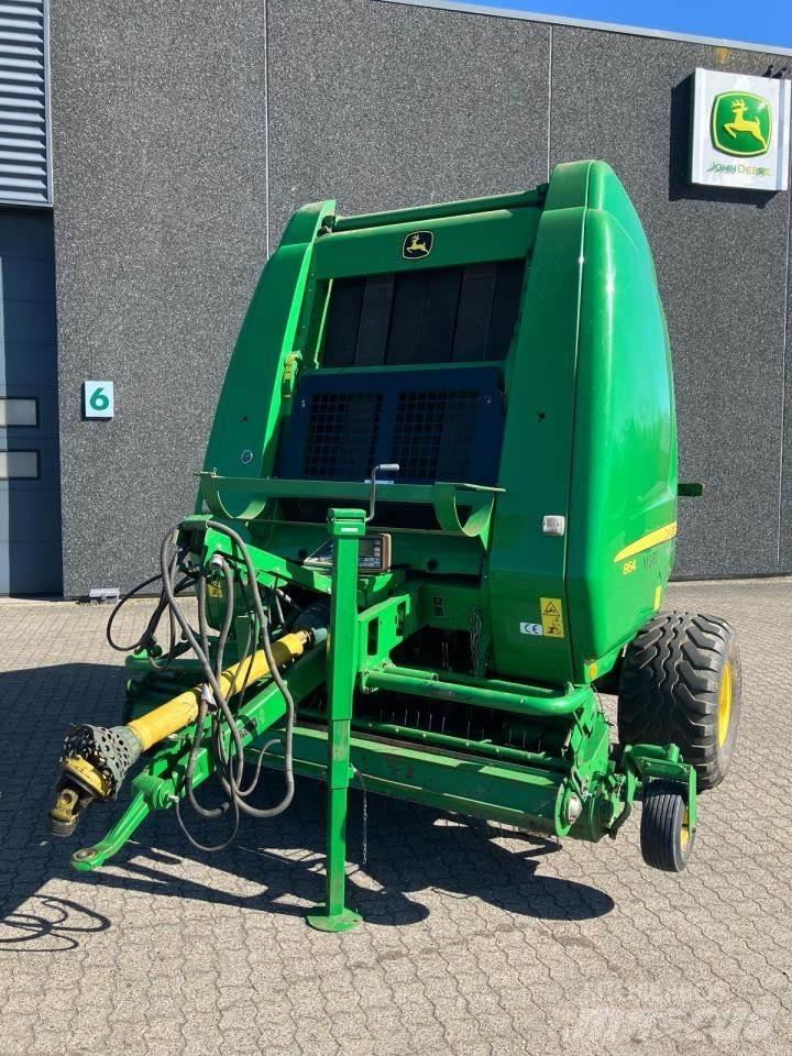 John Deere 864 Balirke (okrogle bale)
