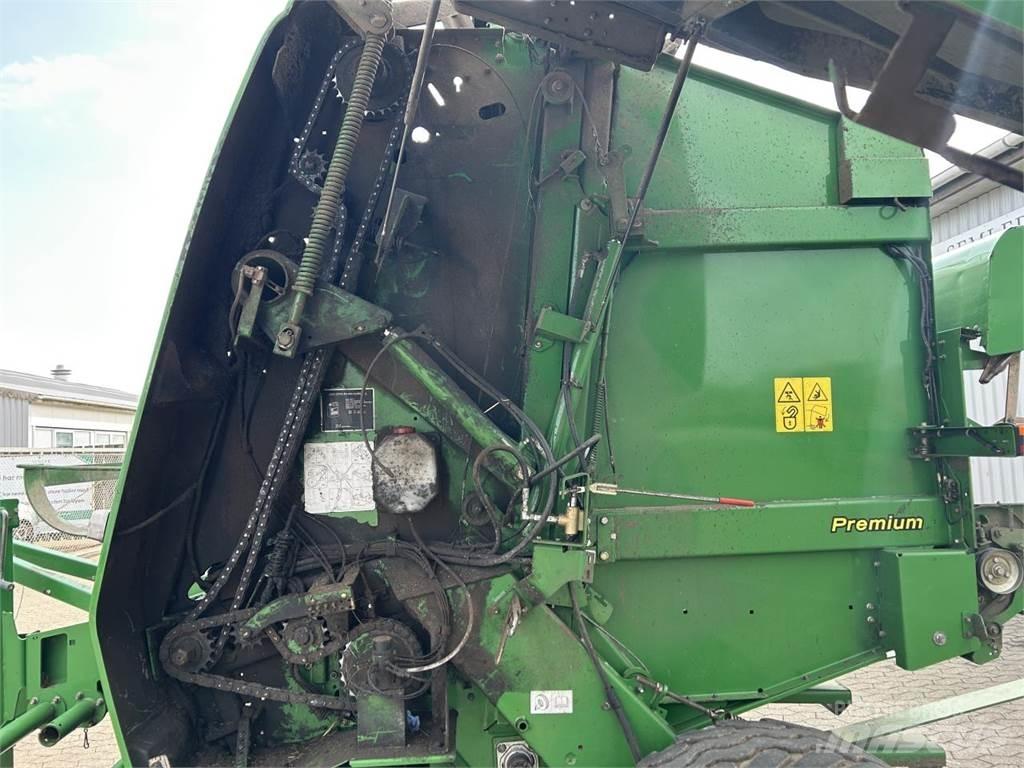 John Deere 864 Balirke (okrogle bale)