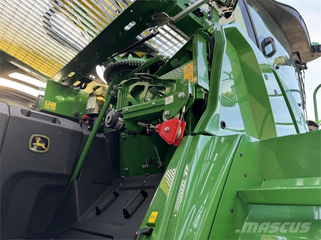 John Deere 9800 Kombajni za krmo