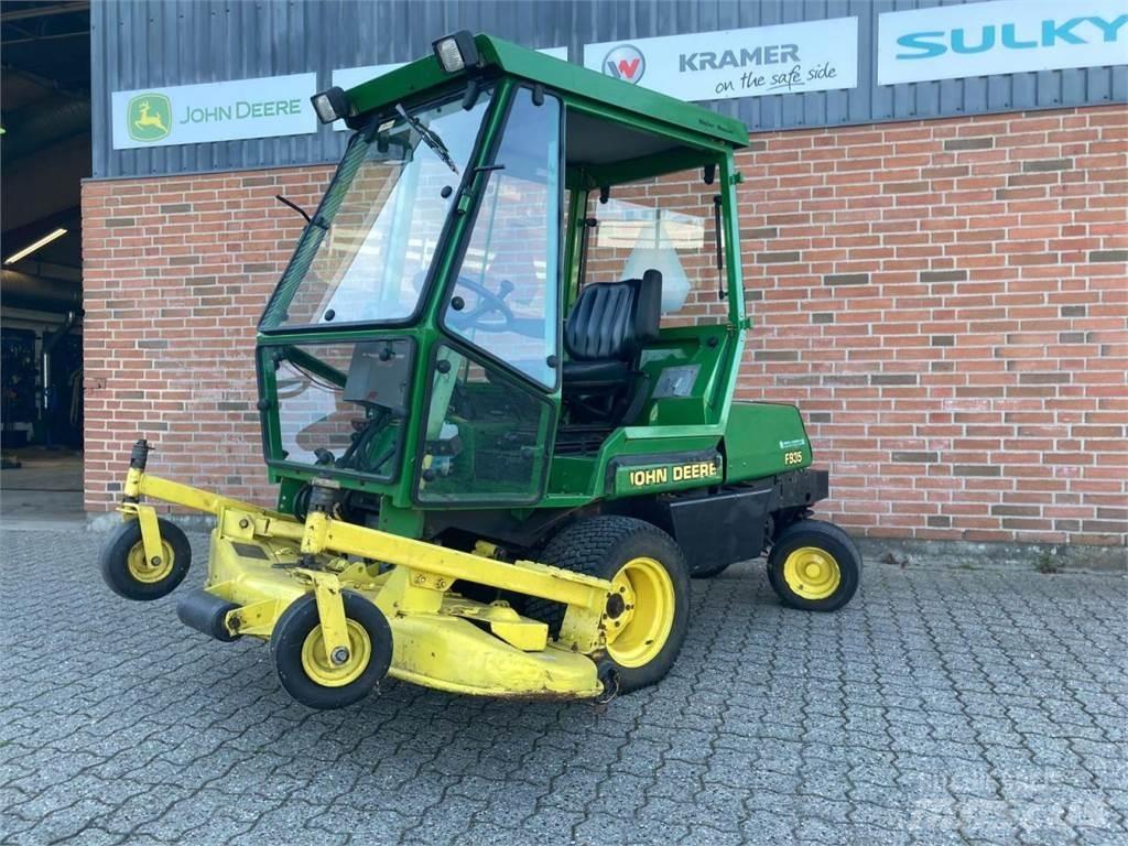 John Deere F935 Manjši traktorji