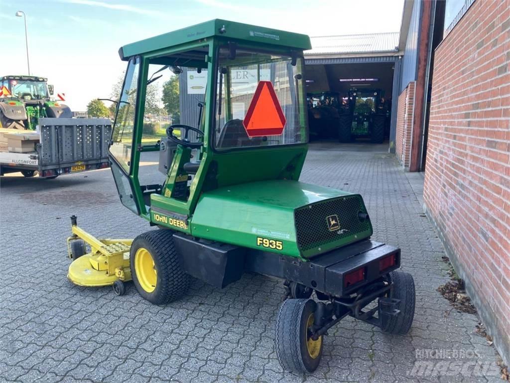 John Deere F935 Manjši traktorji