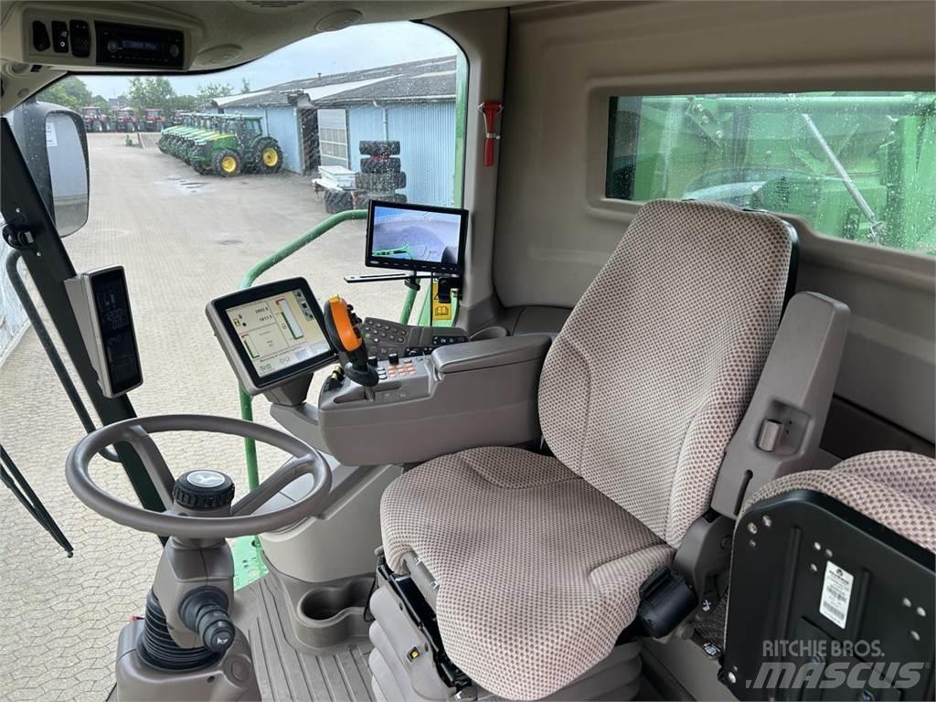 John Deere S690 Kombajni