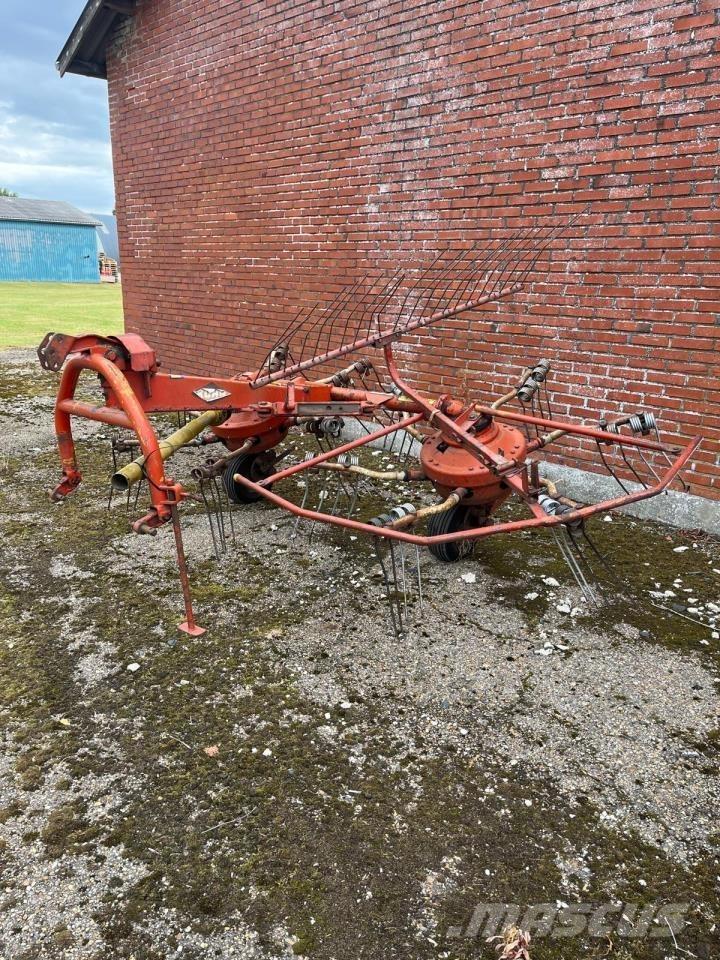 Kuhn GSR 25 N Obračalniki in zgrabljalniki