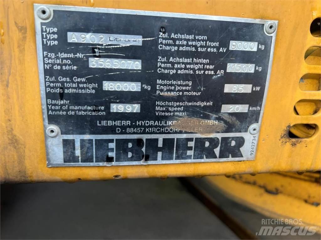 Liebherr 902 Bagri na kolesih