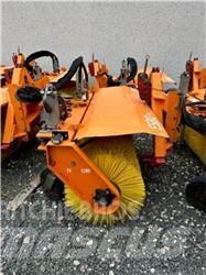 Nesbo HF1600S Cestni pometači
