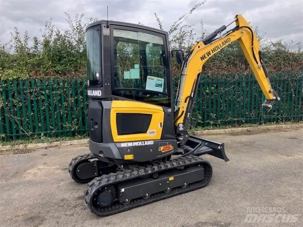 New Holland E25D Mini bagri <7t