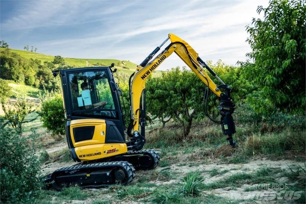 New Holland E25D Mini bagri <7t