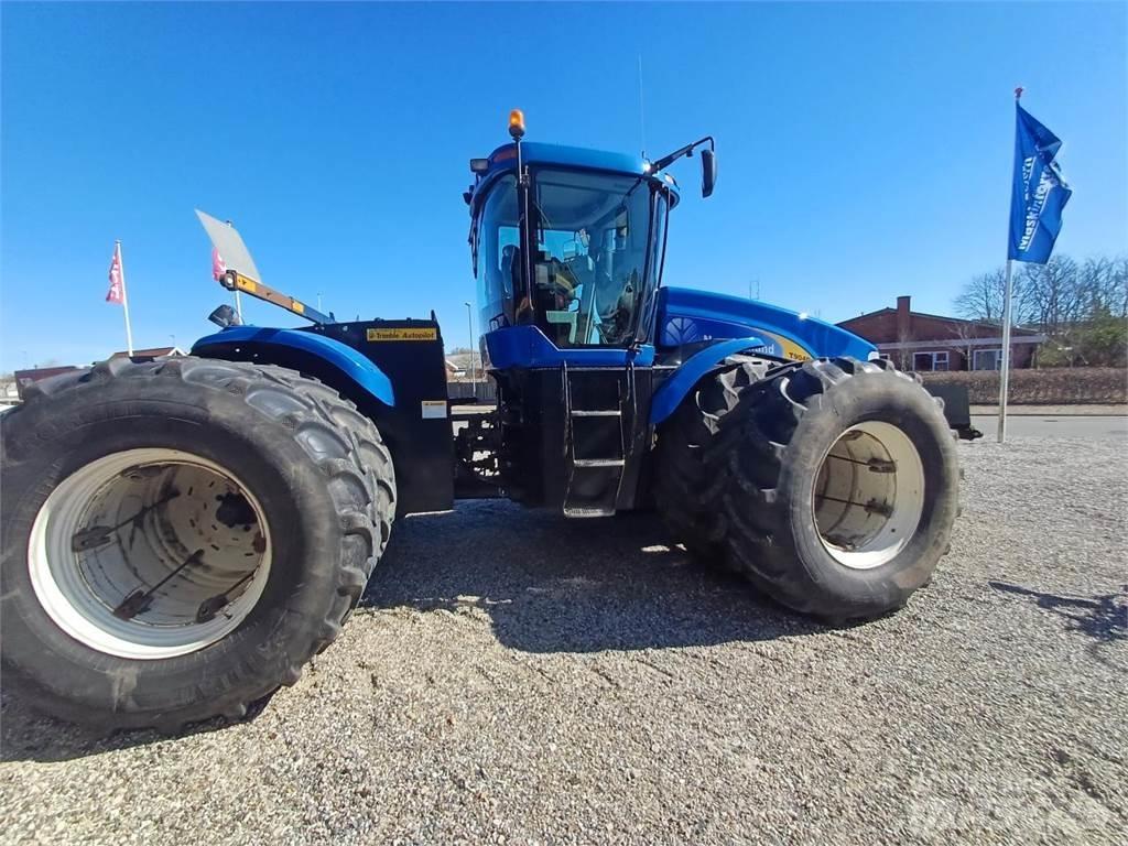 New Holland T9040 Traktorji