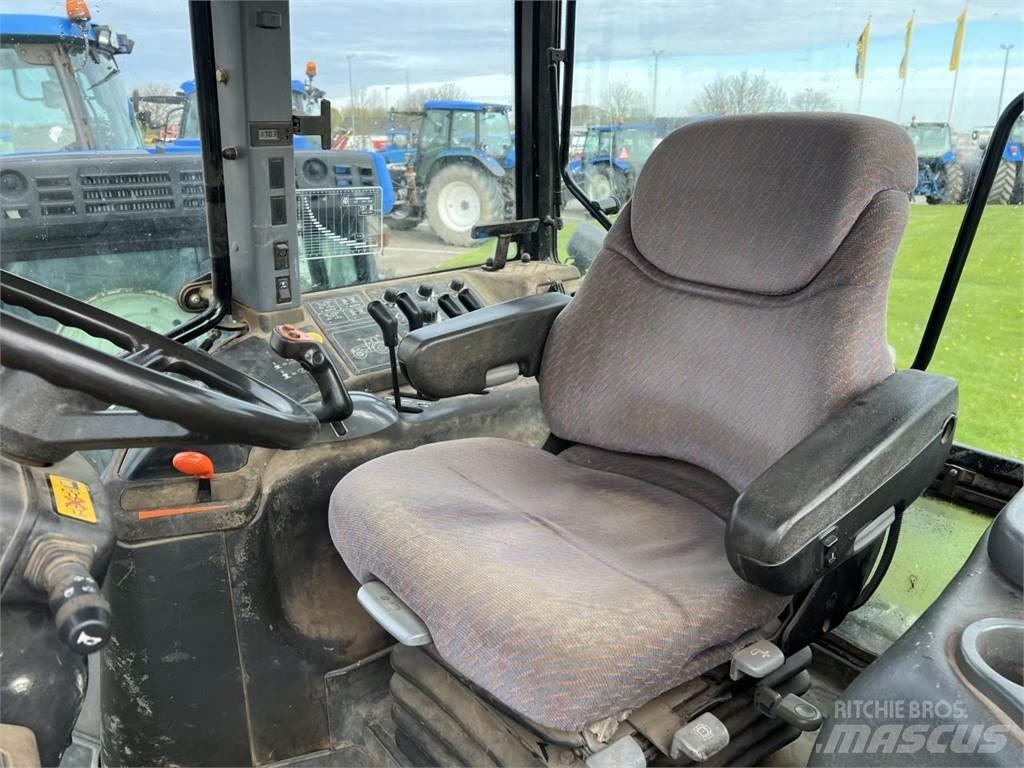 New Holland TM150 Traktorji