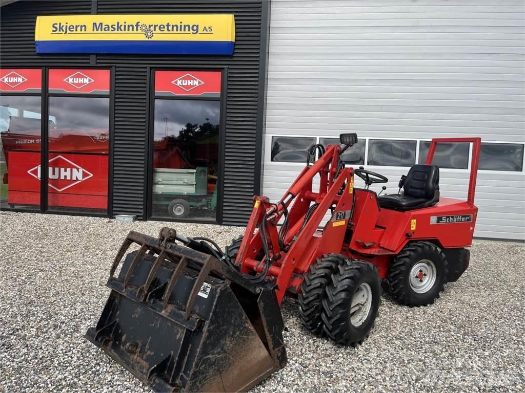 Schäffer 217 Mini nakladalci