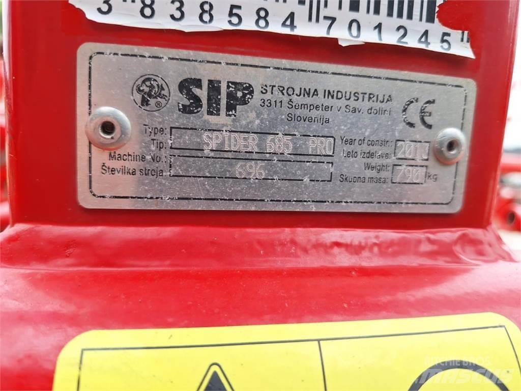 SIP 685/6 PRO Obračalniki in zgrabljalniki