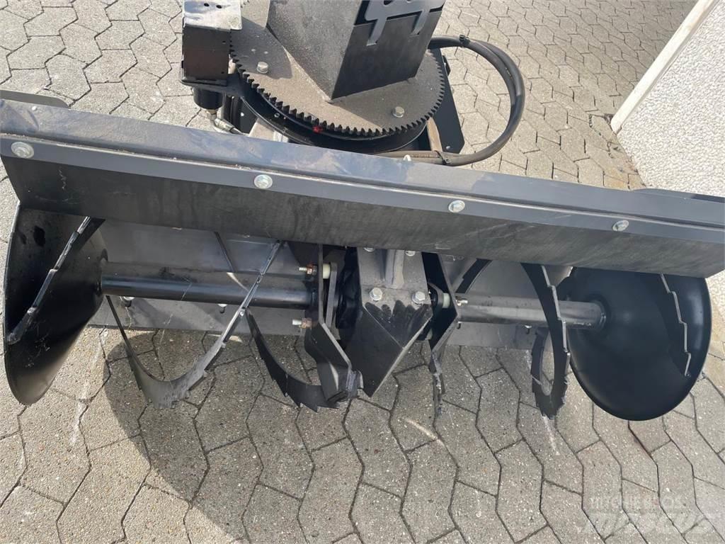 Timan 3120H Vozila za prevoz delovne opreme
