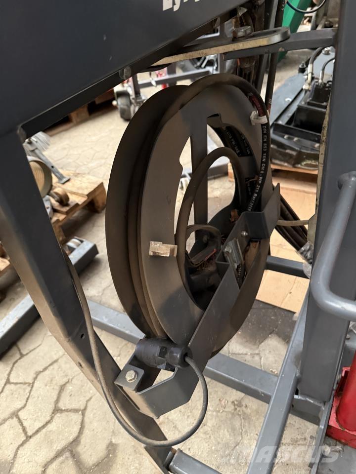 Timan FSA 12000 Vozila za prevoz delovne opreme