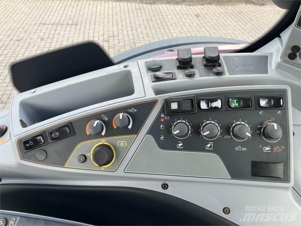 Valtra N 174 Traktorji
