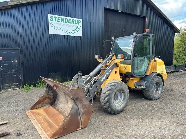 Volvo L25 B Mini nakladalci