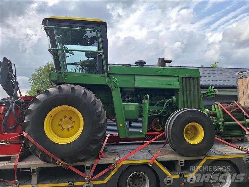 John Deere  Stroji za krmo na lastni pogon