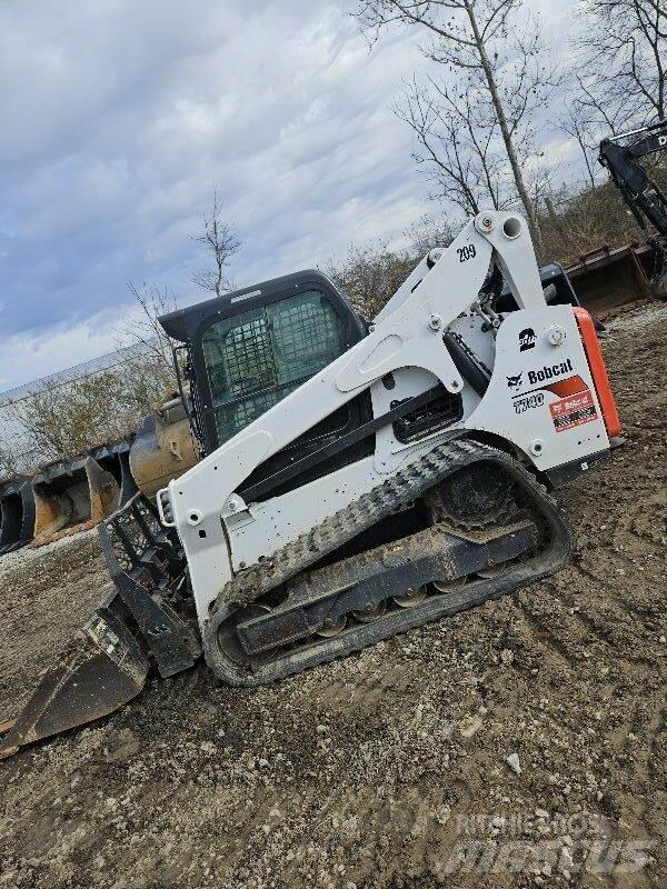 Bobcat T740 Mini nakladalci