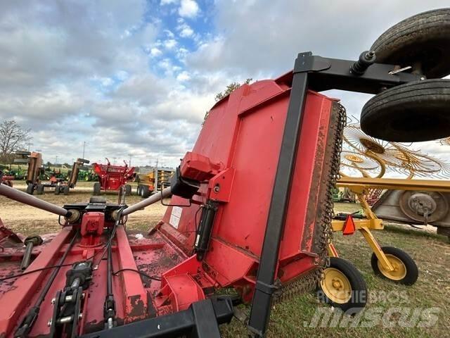 Bush Hog 2720 Rezač za bale, oprema za rezanje in odvijanje bal