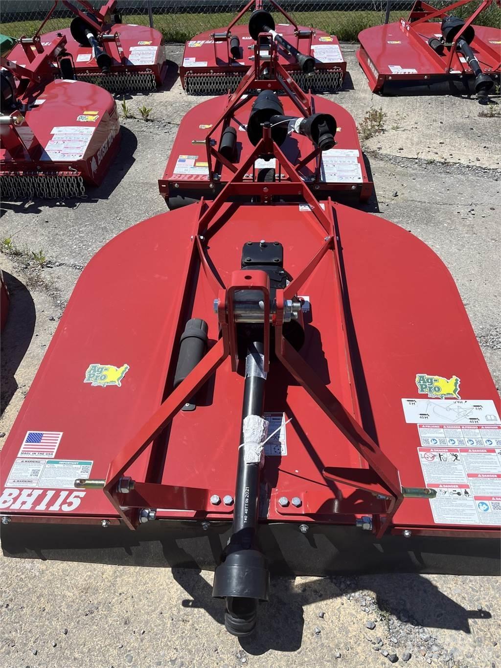 Bush Hog BH115 Rezač za bale, oprema za rezanje in odvijanje bal