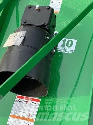 Bush Hog BH115 Rezač za bale, oprema za rezanje in odvijanje bal