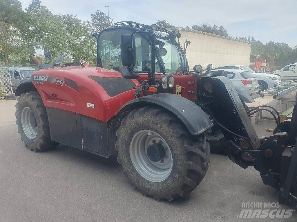 Case IH 742 Traktorji