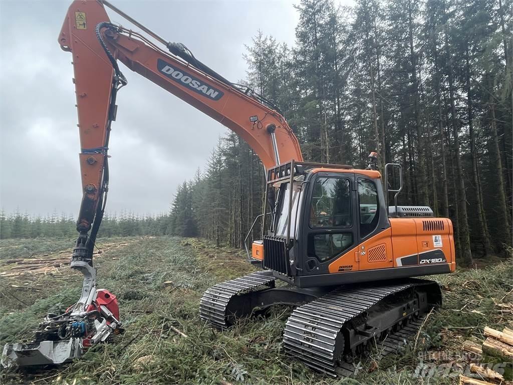 Doosan DX180LC Harvesterji