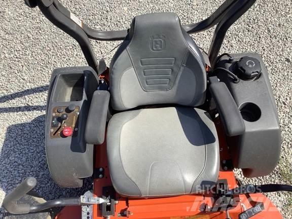 Husqvarna M-ZT Vrtne zero turn kosilnice