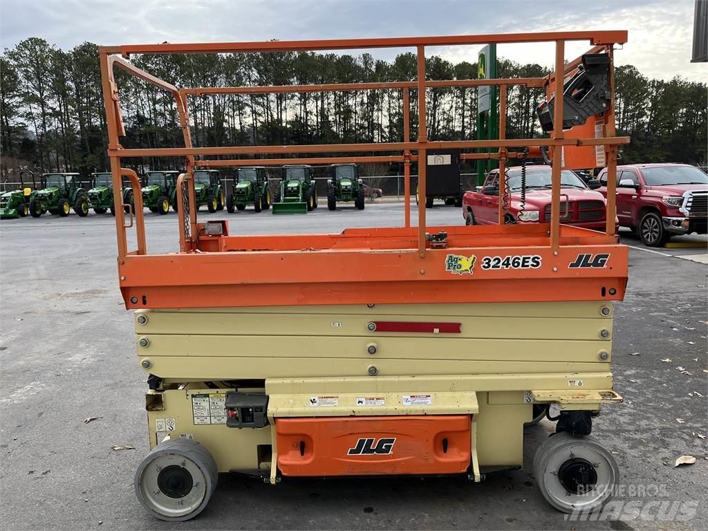 JLG 3246ES Druga dvigala/žerjavi
