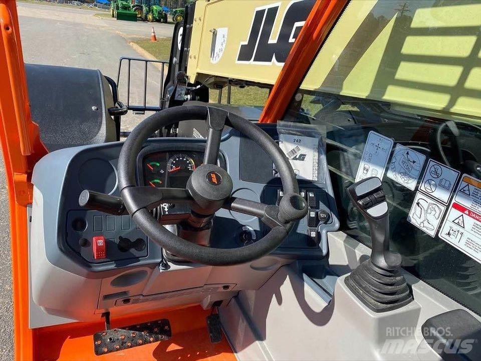 JLG 742 Teleskopski viličarji