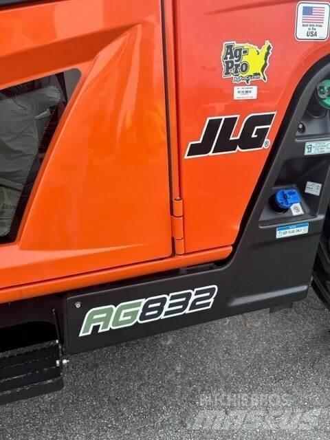 JLG AG832 Teleskopski viličarji