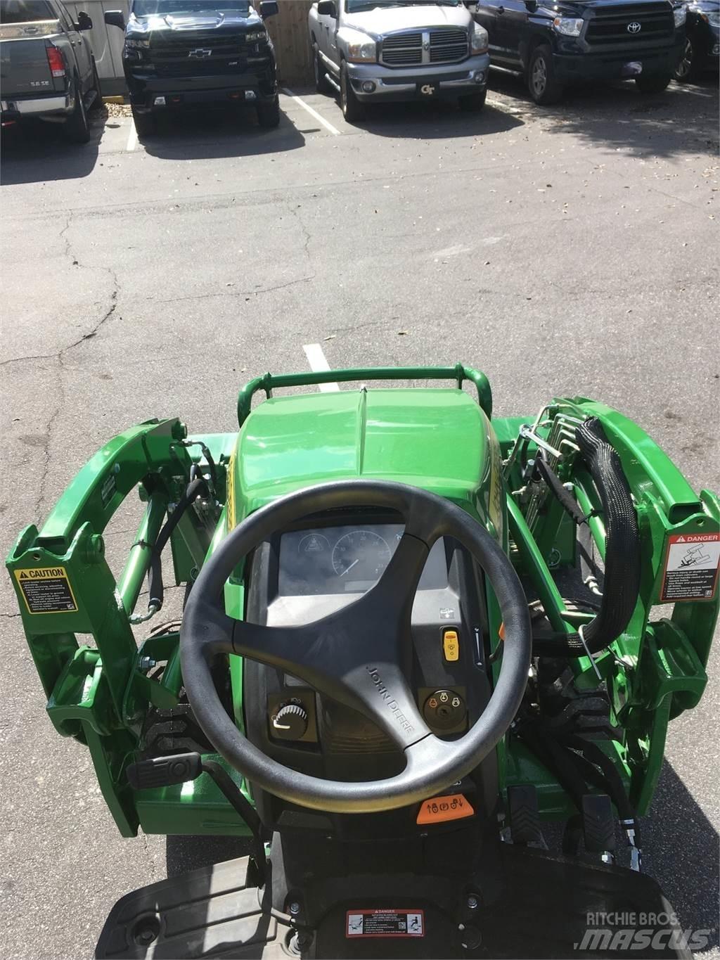 John Deere 1025R Manjši traktorji