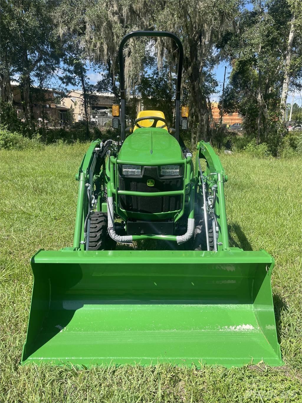 John Deere 1025R Manjši traktorji