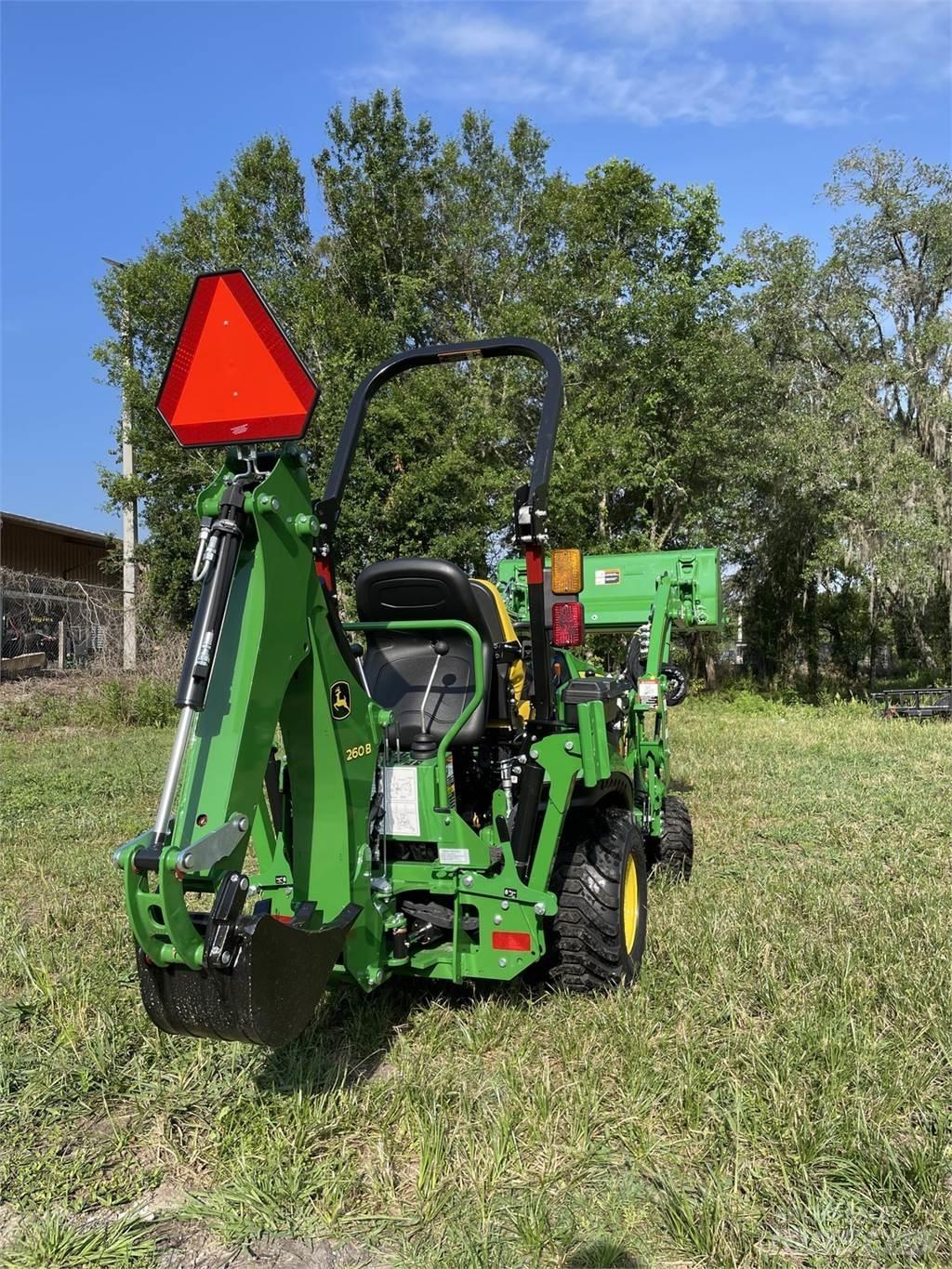 John Deere 1025R Manjši traktorji