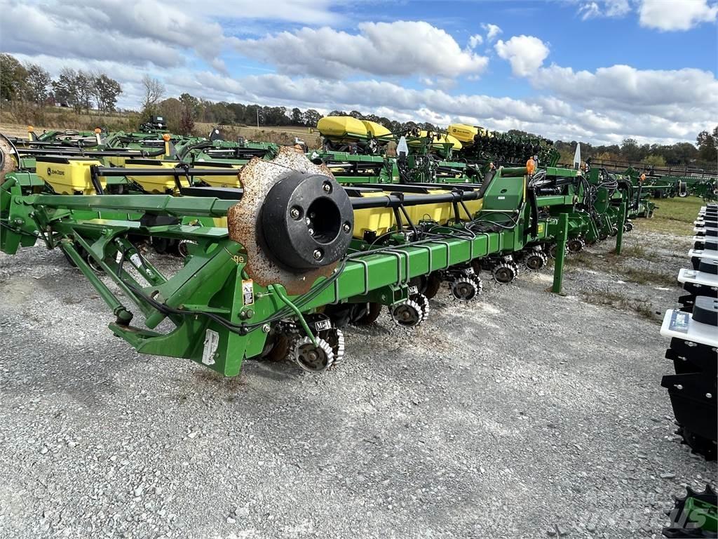 John Deere 1720 Sadilniki
