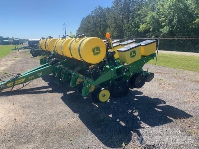 John Deere 1755 Sadilniki