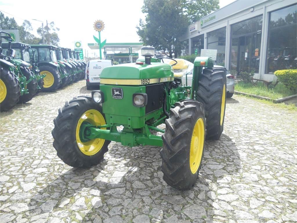 John Deere 1850 Traktorji