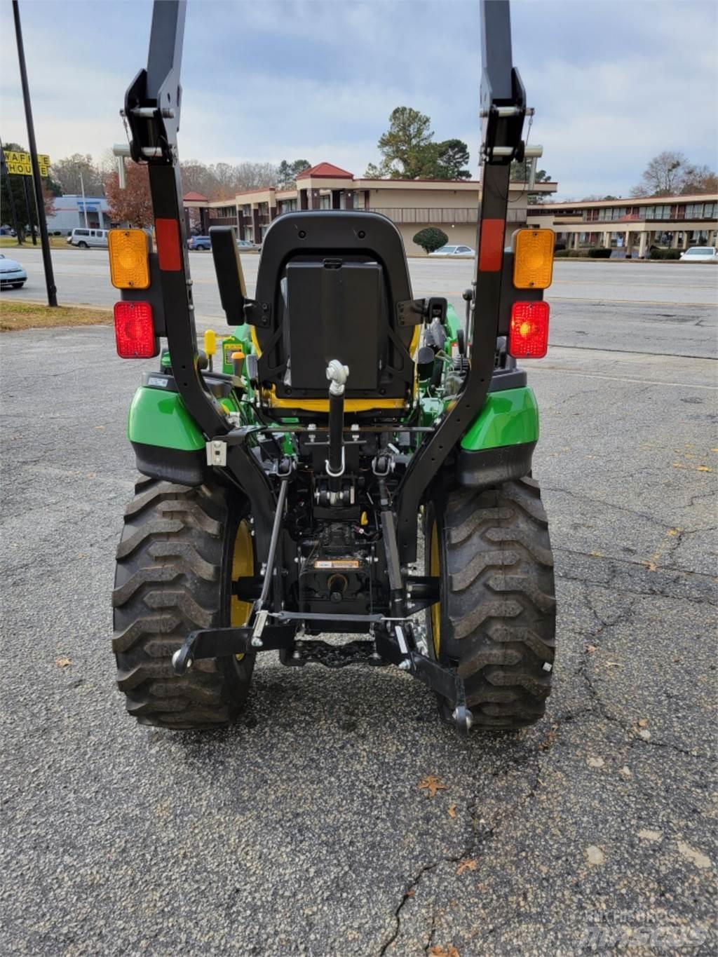 John Deere 2025R Manjši traktorji